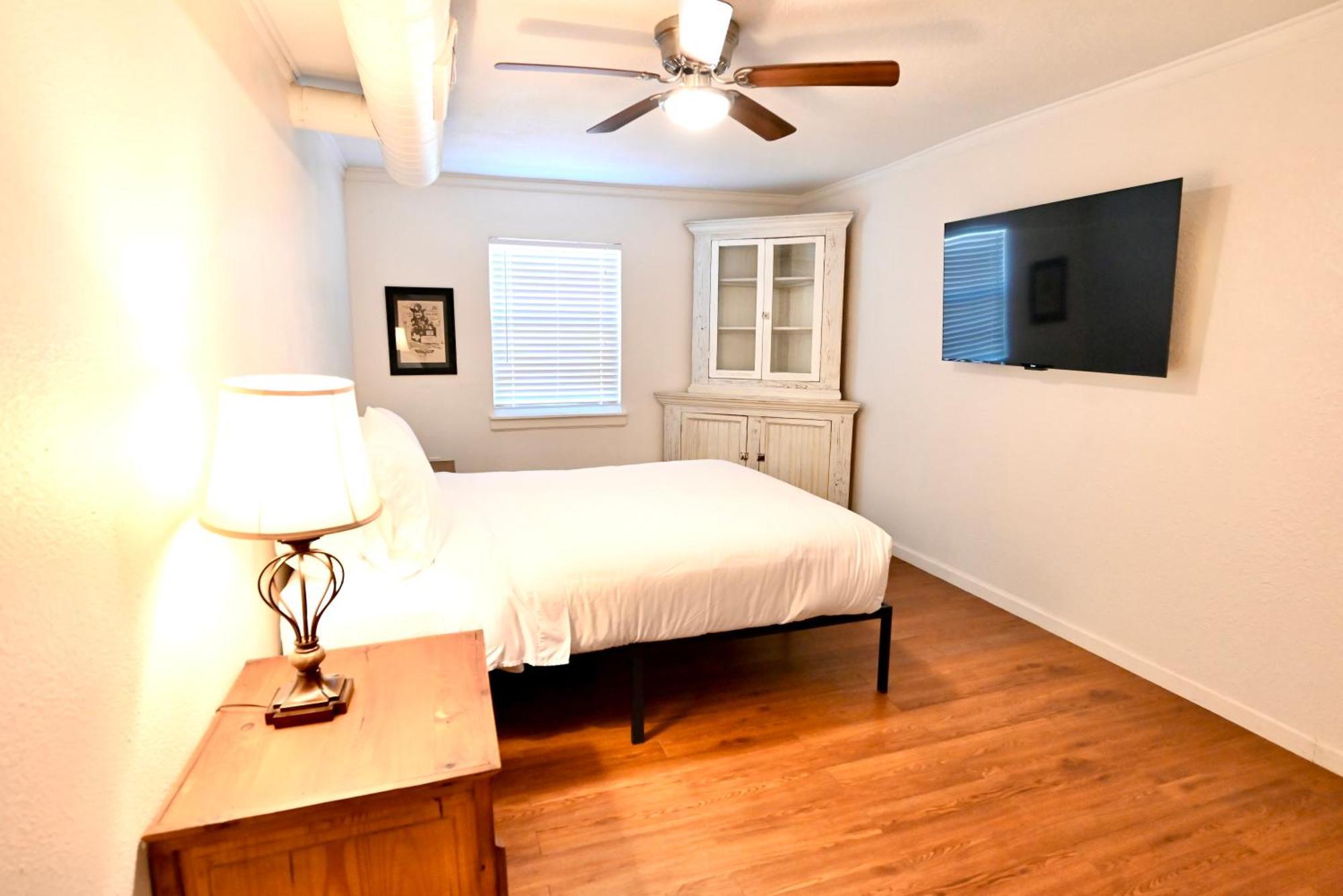Blanco County Inn & Guesthouses Εξωτερικό φωτογραφία