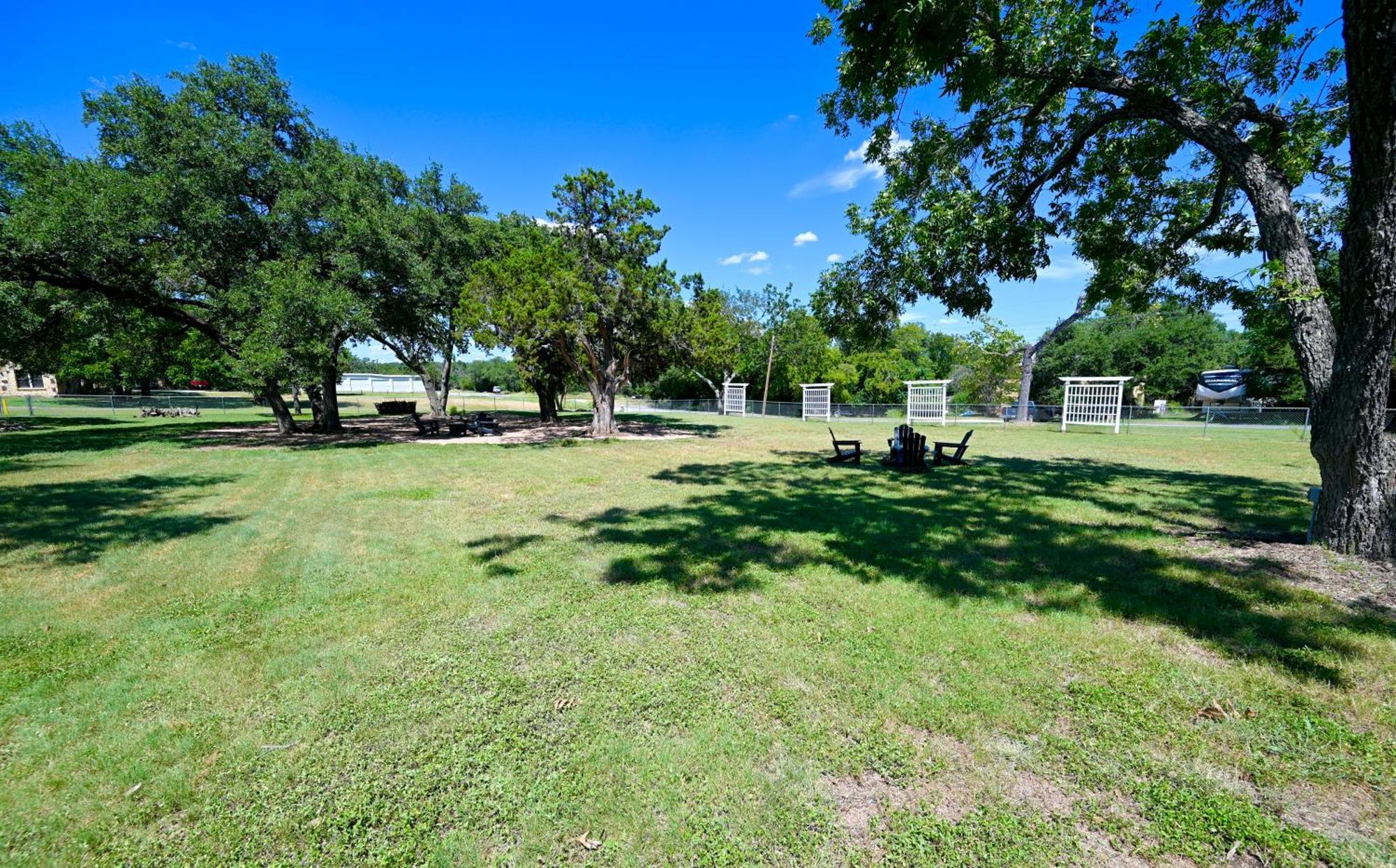 Blanco County Inn & Guesthouses Εξωτερικό φωτογραφία